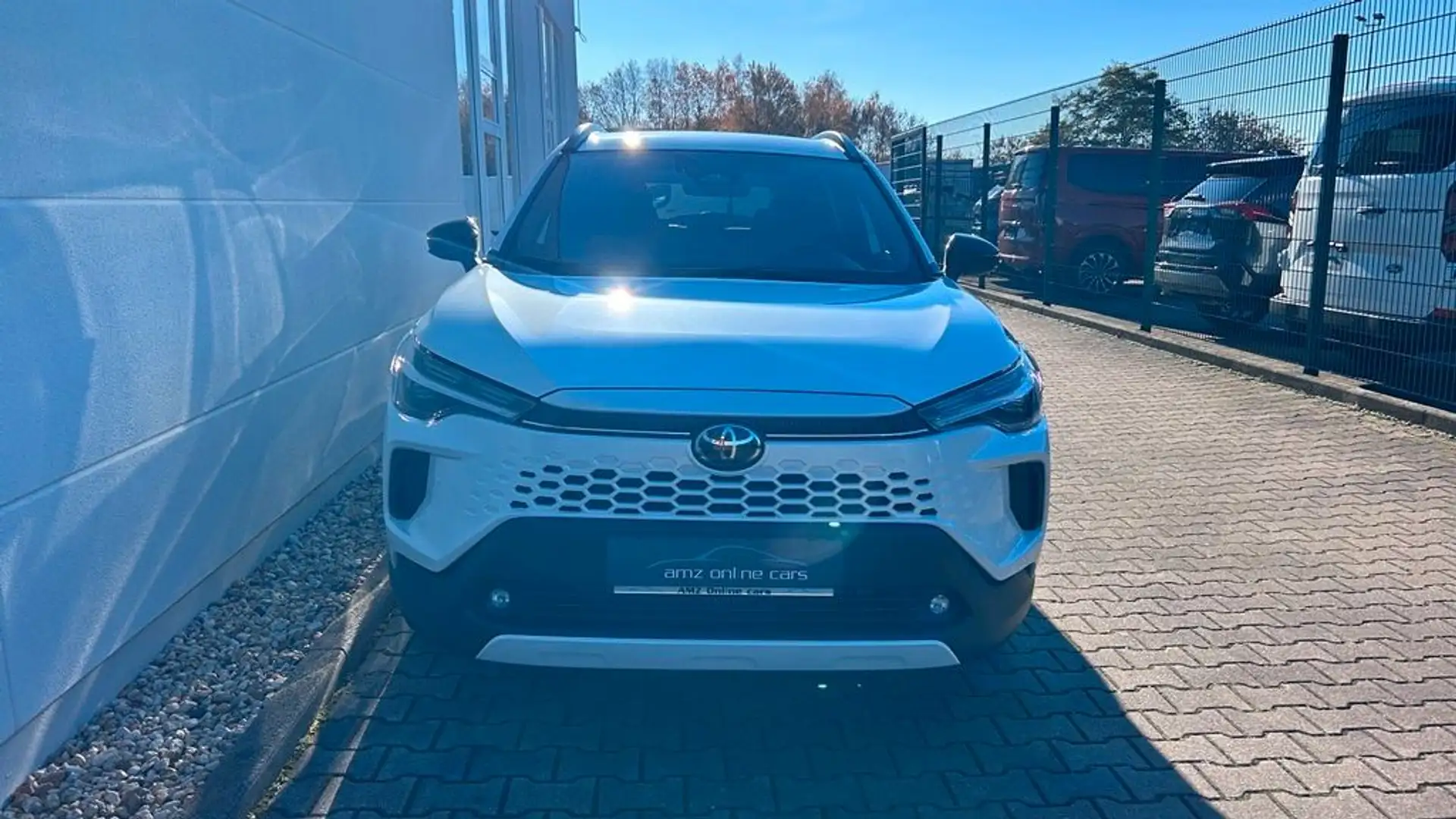 Toyota Corolla Cross 2.0 Hybrid MJ26 el.Heckk.Winterpak Blanc - 2