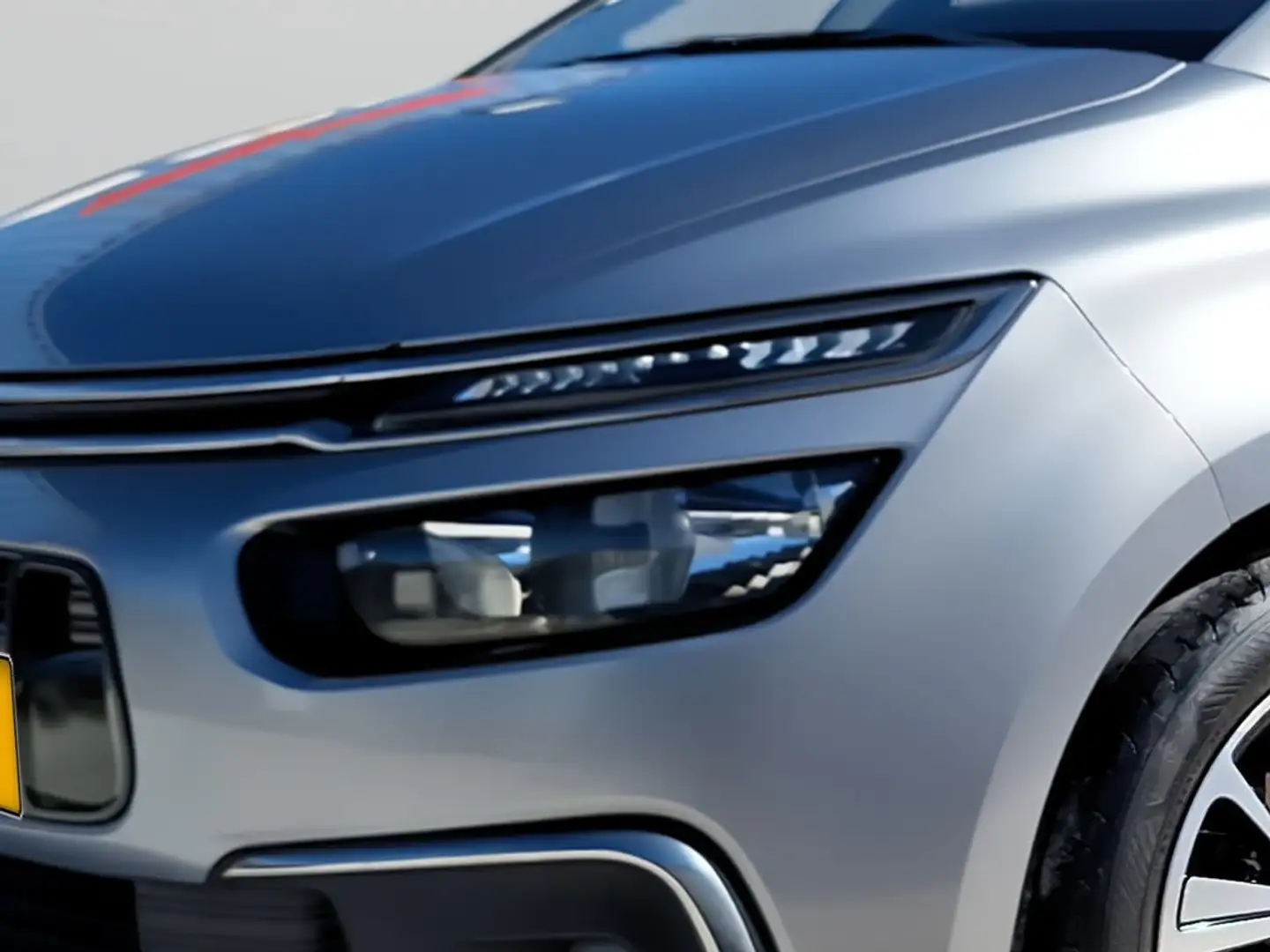 Citroen C4 Cactus BlueHDi 88KW (120CV) Shine Gris - 2