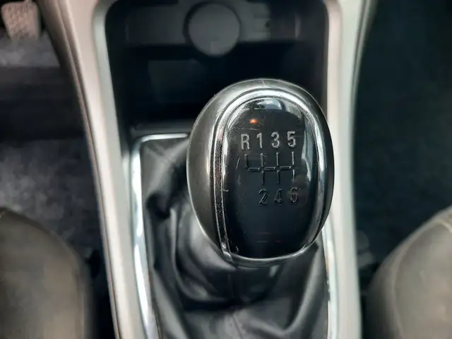 Opel Astra view 21