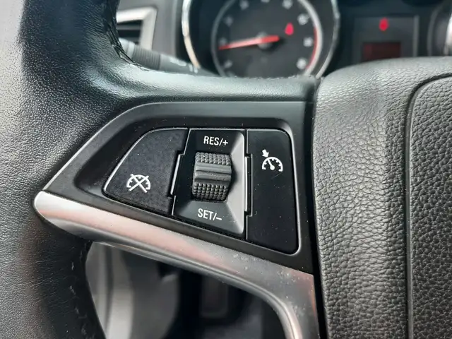 Opel Astra view 13