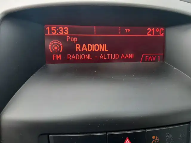 Opel Astra view 18