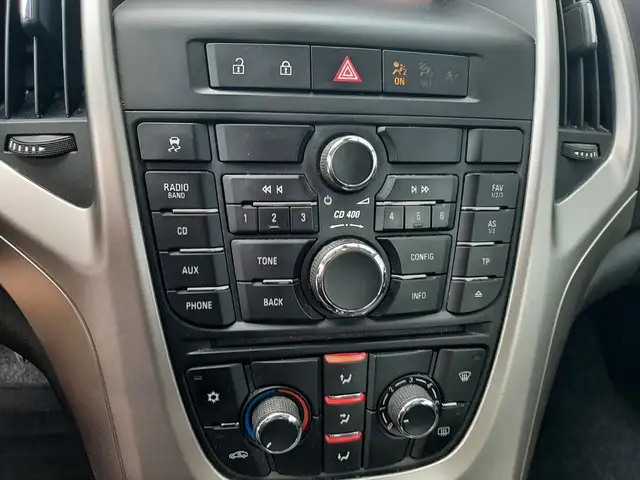 Opel Astra view 19
