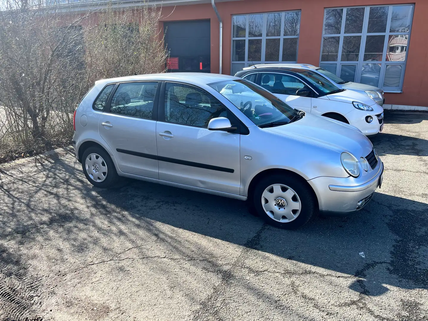 Volkswagen Polo Polo 1.4 75 ps Automatik Silber - 1