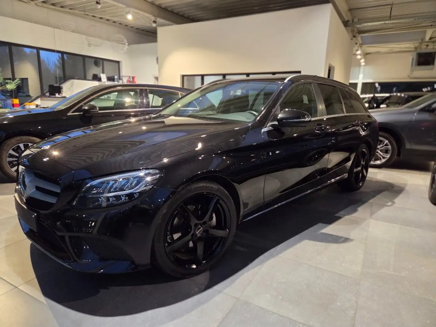 Mercedes-Benz C 180 C 180 d T 9G-TRONIC Avantgarde Noir - 2