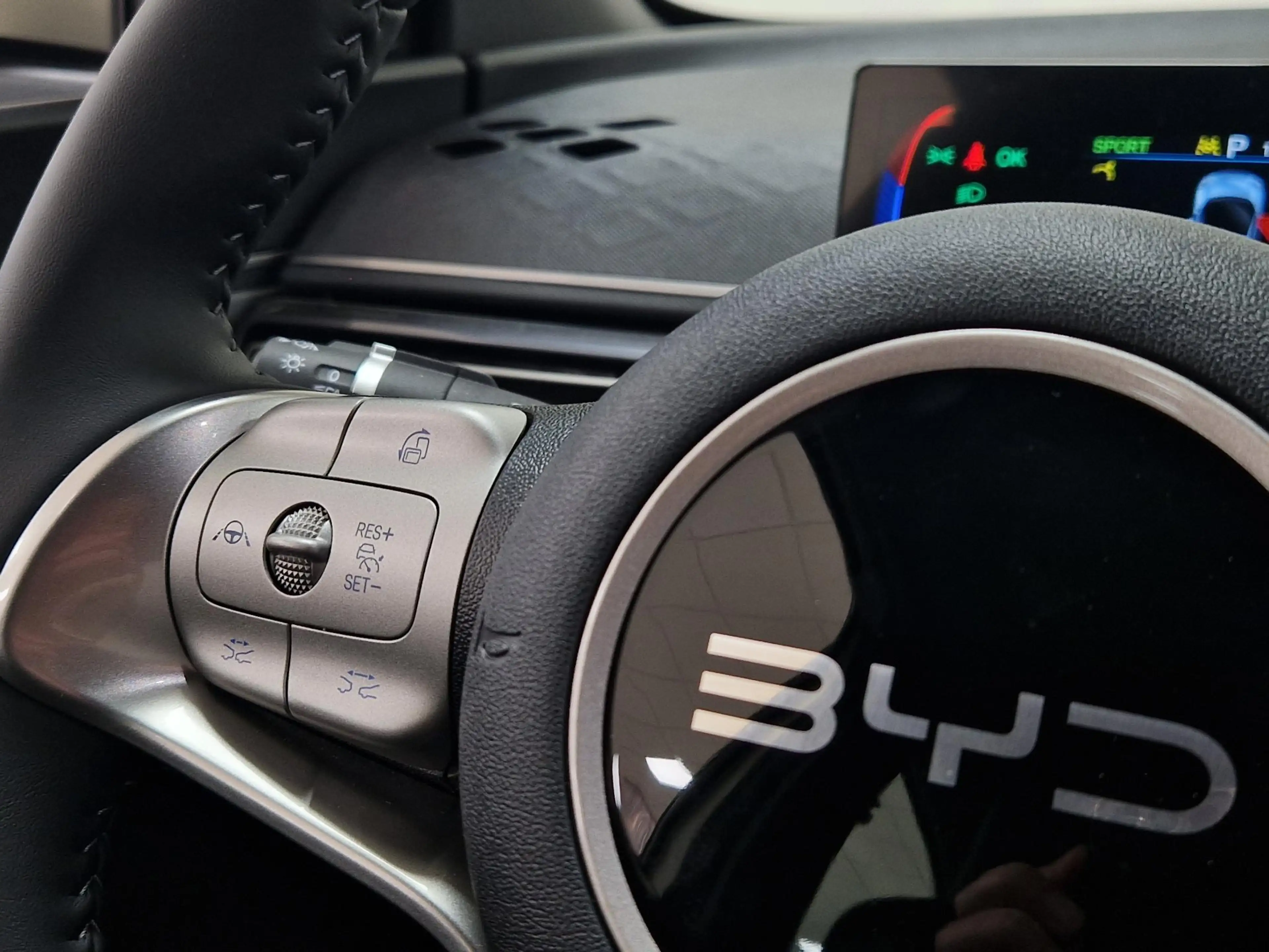 BYD Dolphin Surf Boost 43 kWh APPLE CARPLAY l ANDROID AUTO — photo 24