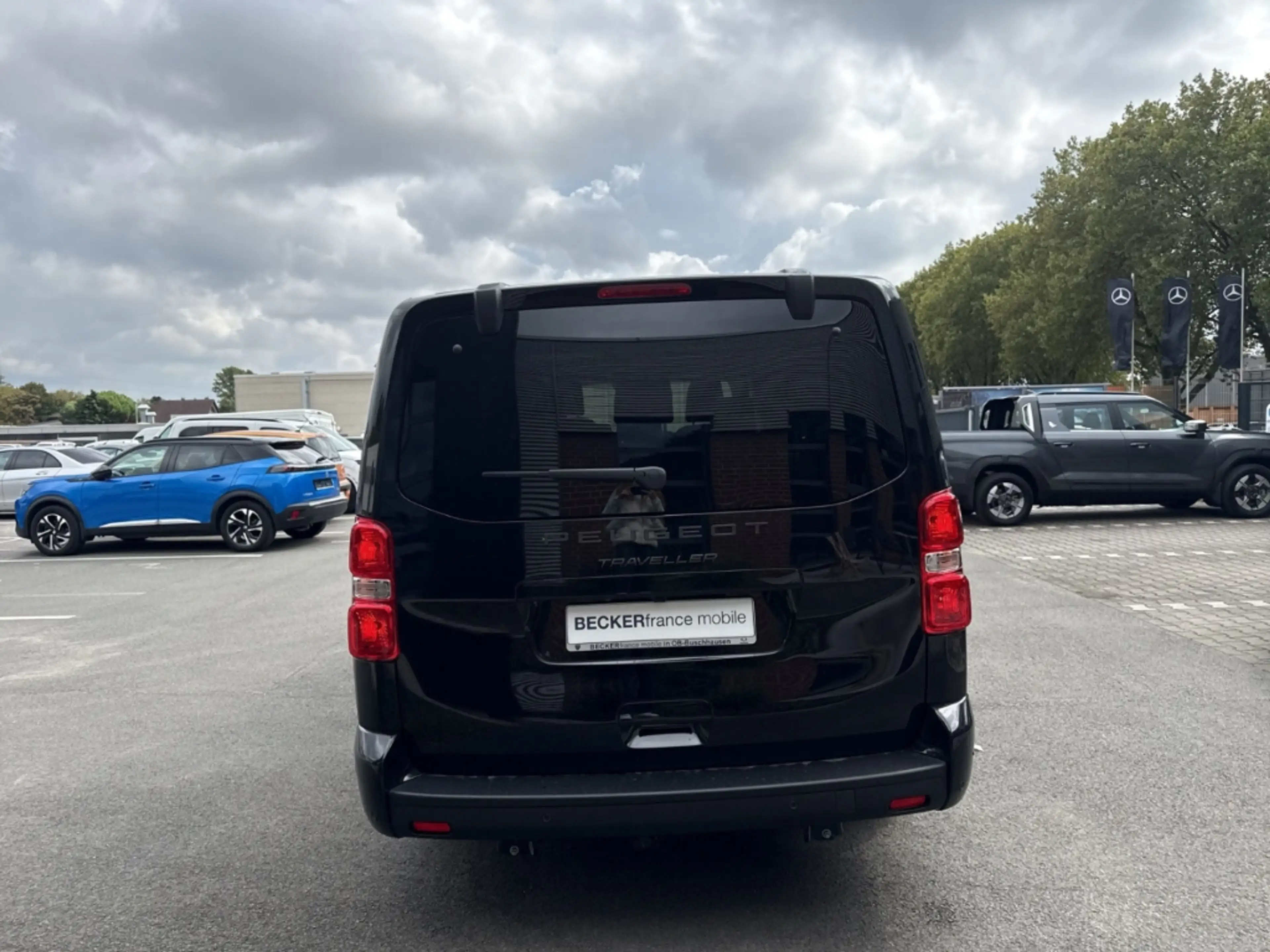 Peugeot Traveller Allure L3 7-Sitzer*Navi*EPH*Kamera*Leder*Alu*Keyle — photo 5