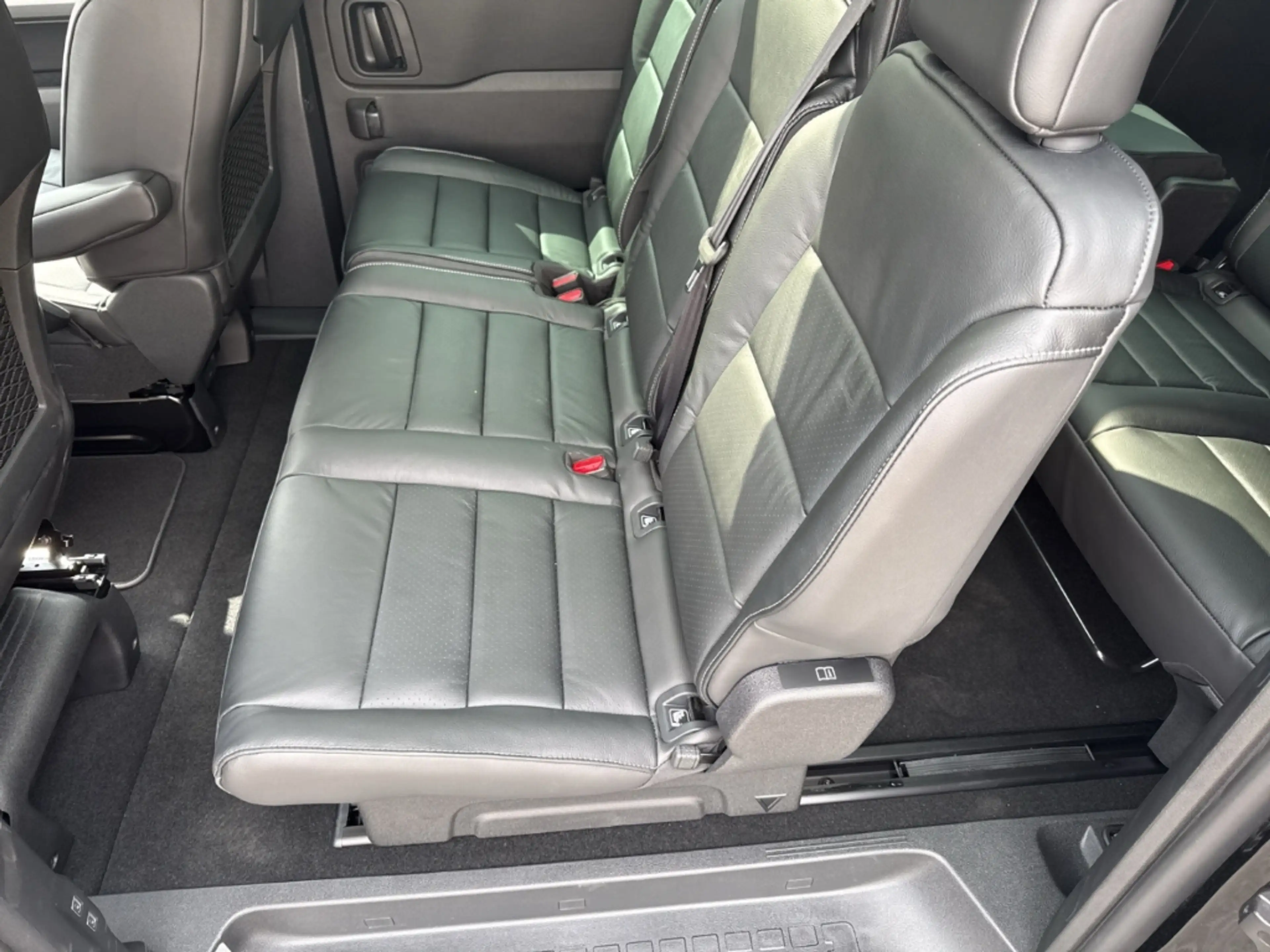Peugeot Traveller Allure L3 7-Sitzer*Navi*EPH*Kamera*Leder*Alu*Keyle — photo 10