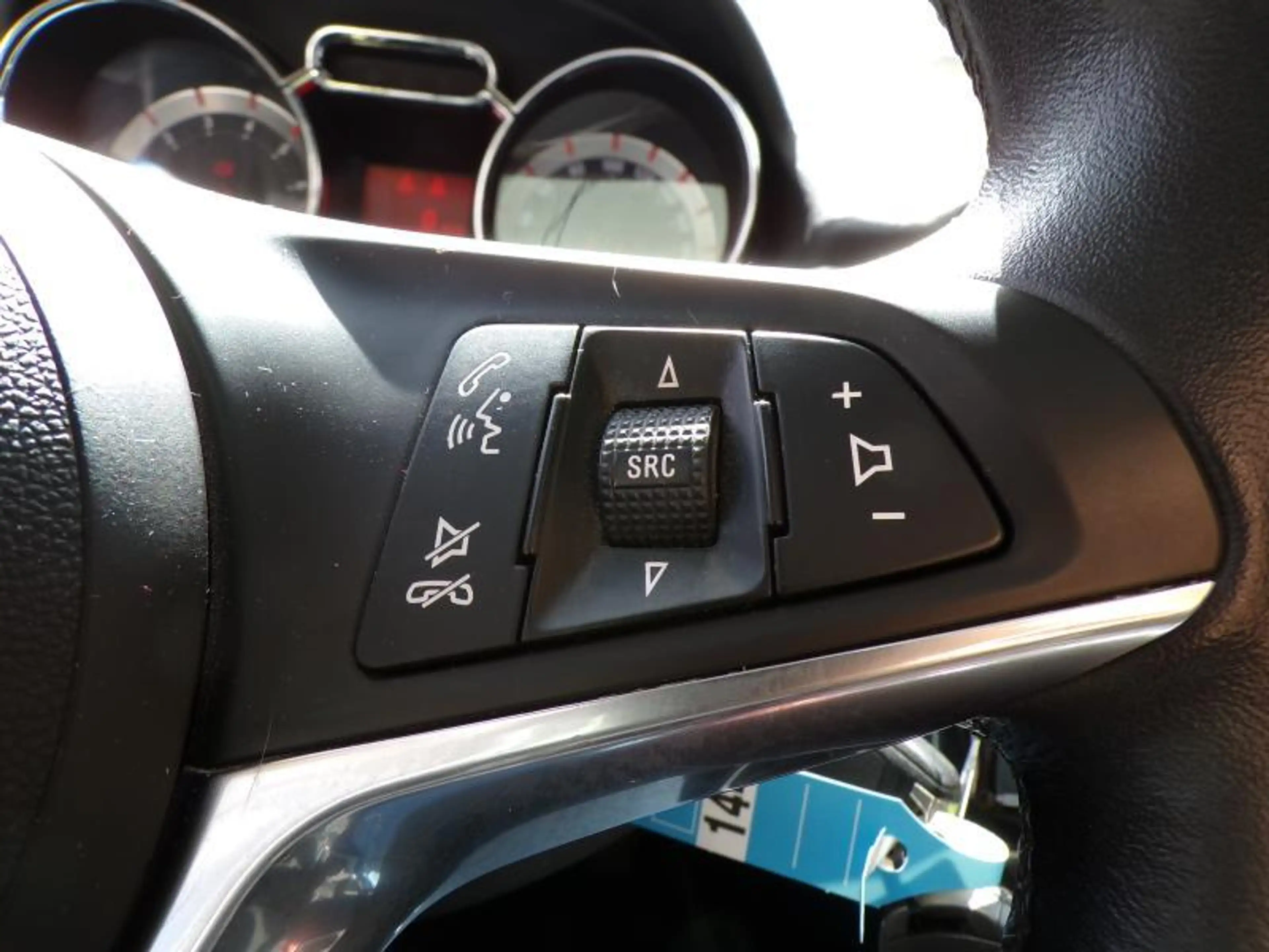 Opel Adam 1.4 87cv Mauve 11/18 Clim Radio Toit Pano Cruise — photo 12