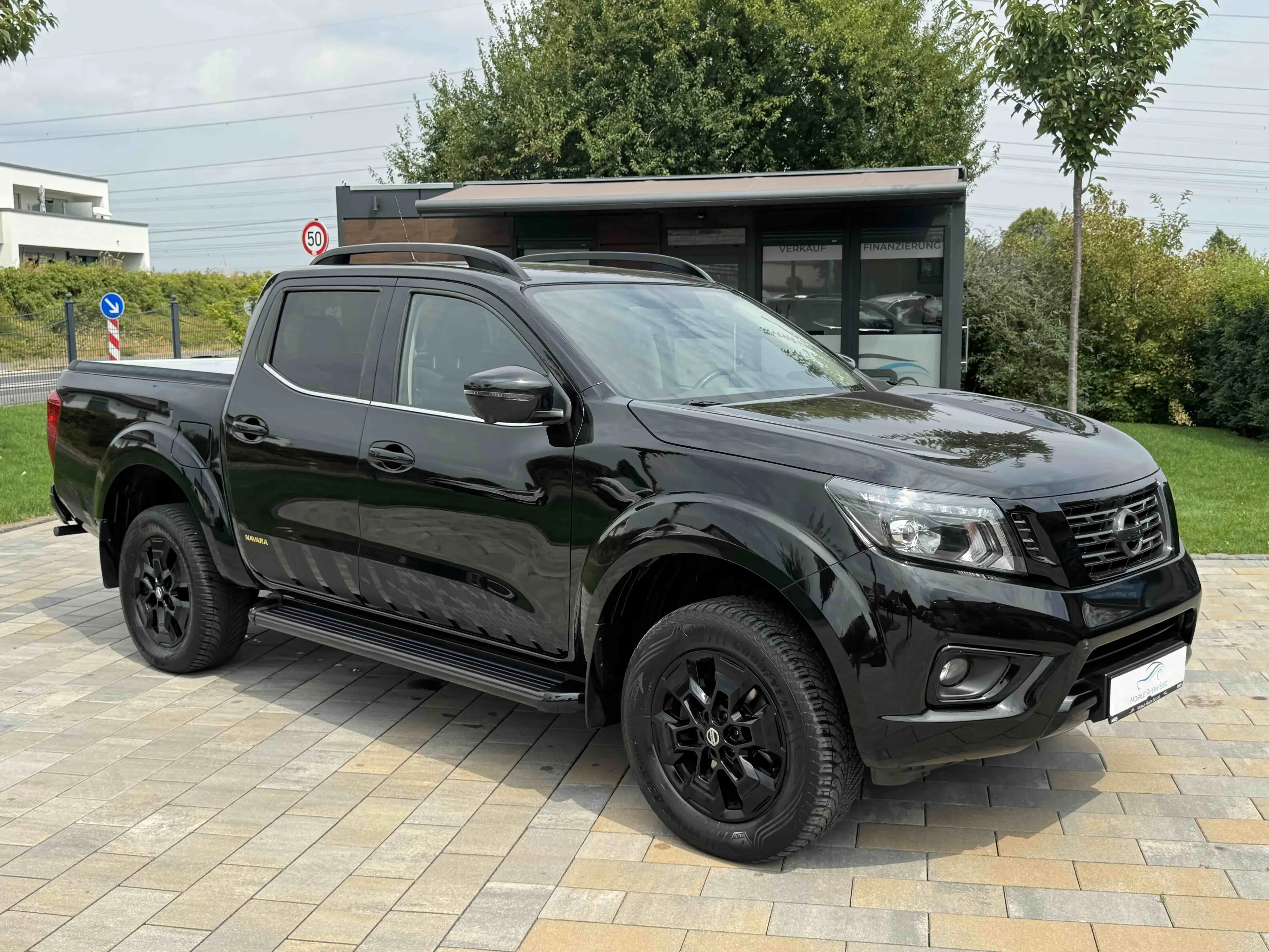 Nissan Navara NP300 N-Guard Double Cab 4x4 *CAM*Navi*LED*DAB* — photo 3