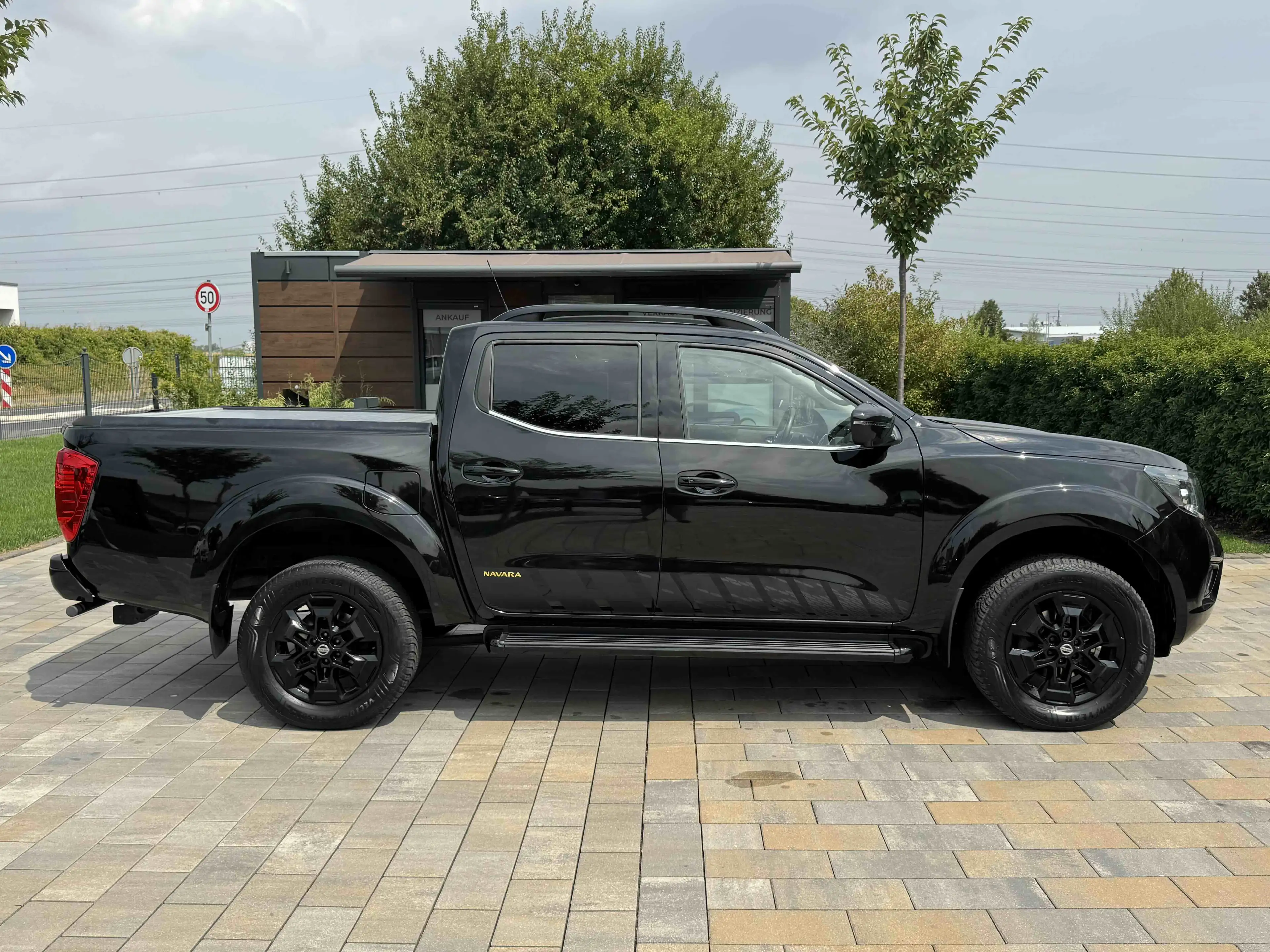 Nissan Navara NP300 N-Guard Double Cab 4x4 *CAM*Navi*LED*DAB* — photo 7