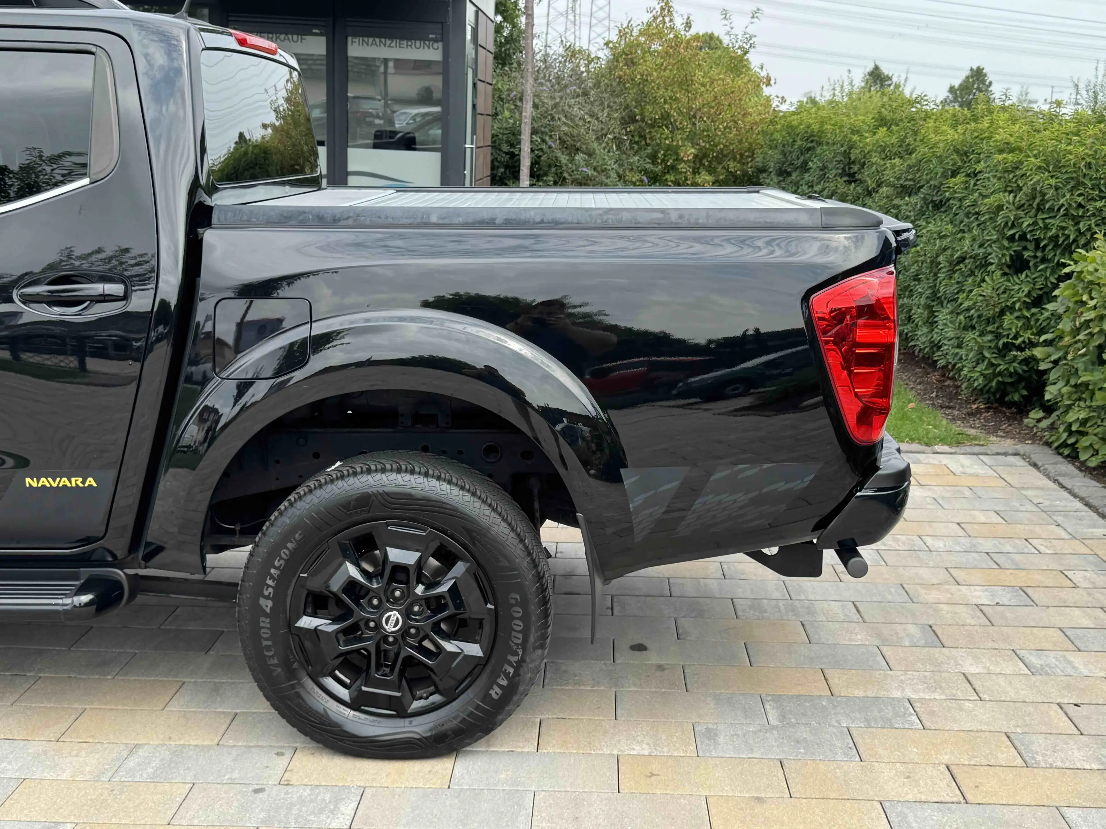 Nissan Navara NP300 N-Guard Double Cab 4x4 *CAM*Navi*LED*DAB* — photo 13