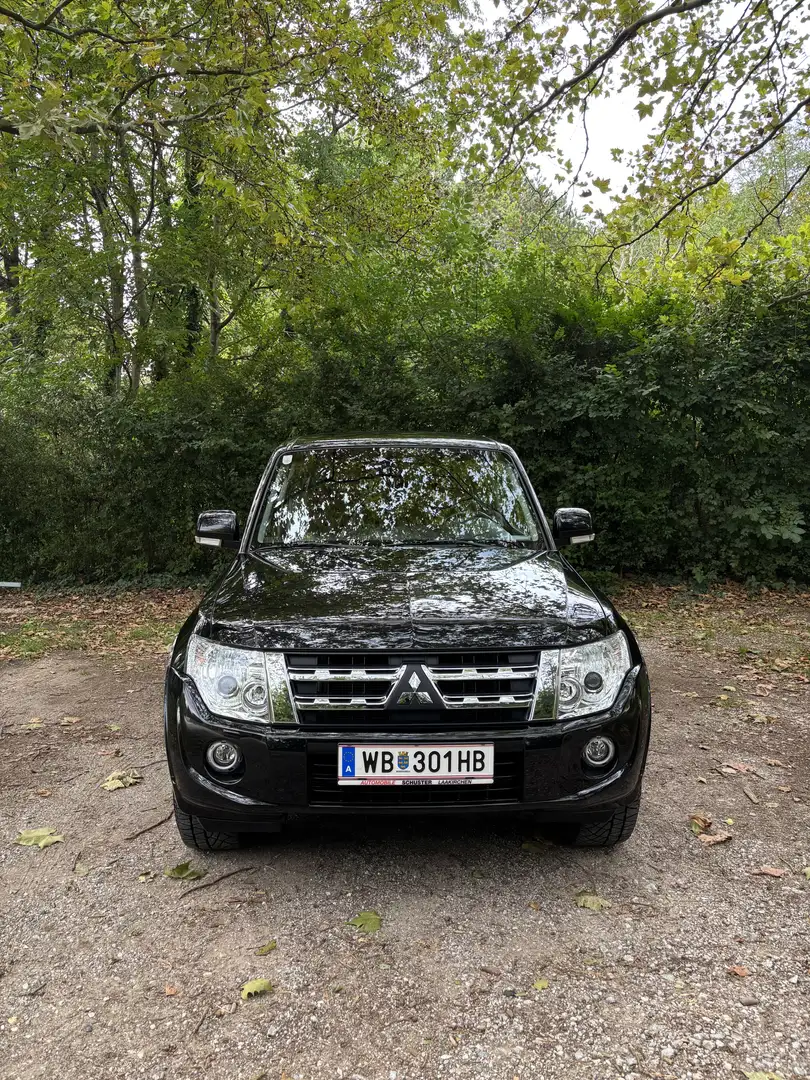 Mitsubishi Pajero Intense Österreich 3,2 DI-D TD - 1