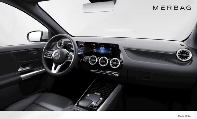 Mercedes-Benz EQA view 5