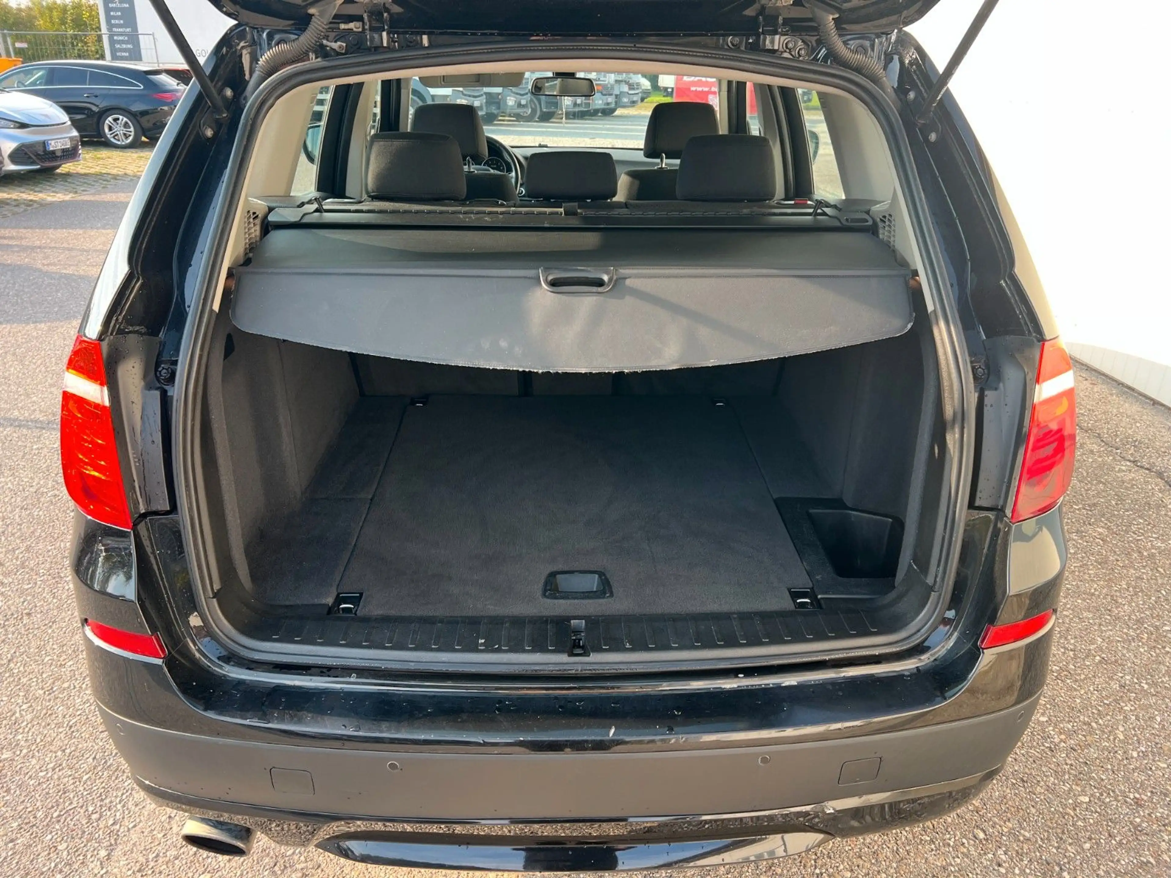 BMW X3 xDrive 20i *NAVI*AHK*KLIMA*SHZ* — photo 7
