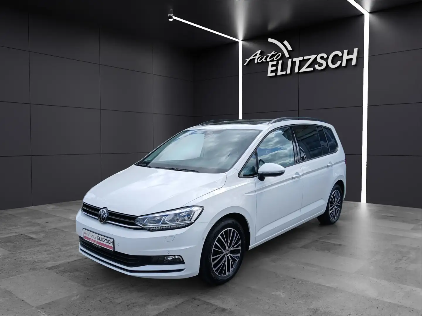 Volkswagen Touran TDI Highline DSG AHK Pano Kamera Weiß - 2