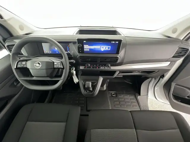 Opel Vivaro view 11