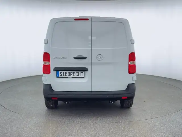 Opel Vivaro view 4