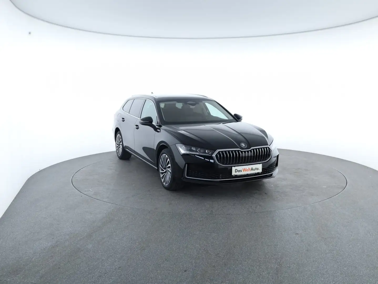 Skoda Superb L&K iV TSI DSG Schwarz - 2
