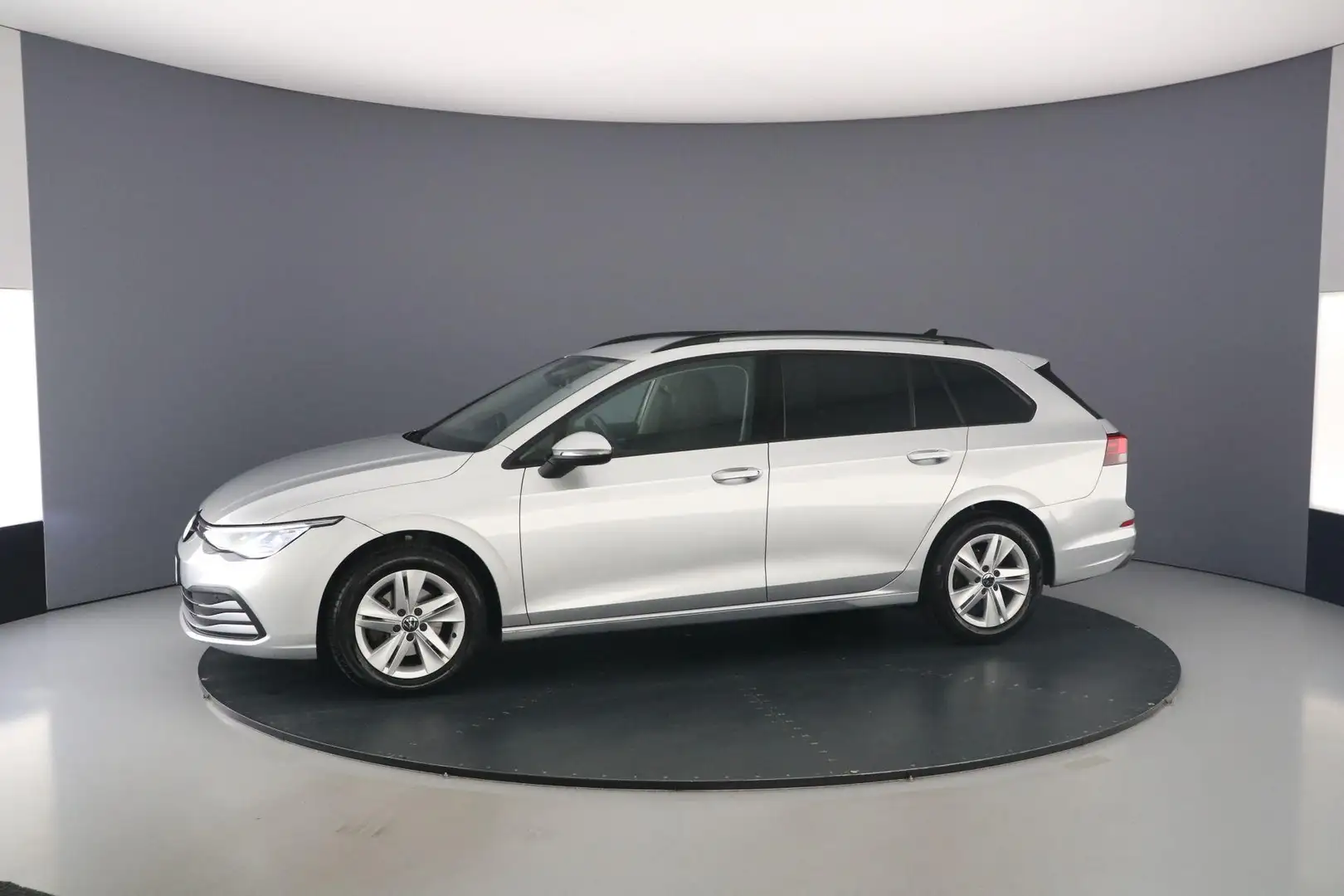Volkswagen Golf Variant Life 1.0 eTSI 110pk DSG Automaat Adaptive cruise c Grigio - 2