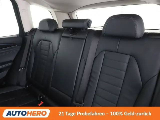 BMW X3 view 14