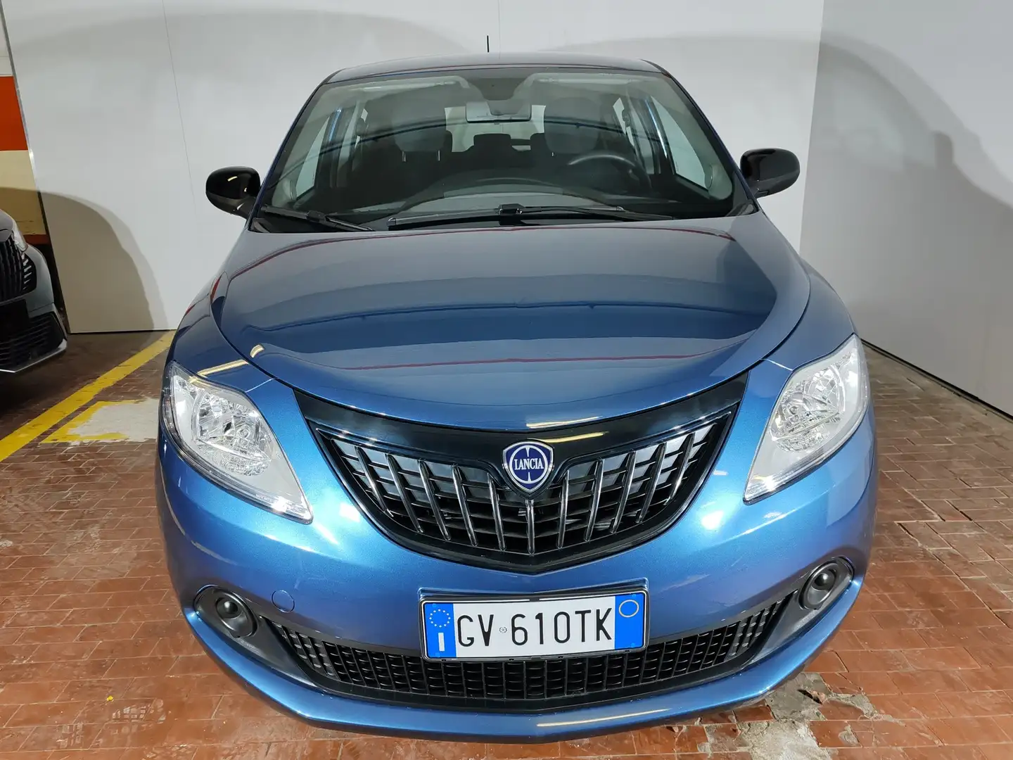 Lancia Ypsilon 1.0 firefly hybrid Silver Clima Automatico Bleu - 2