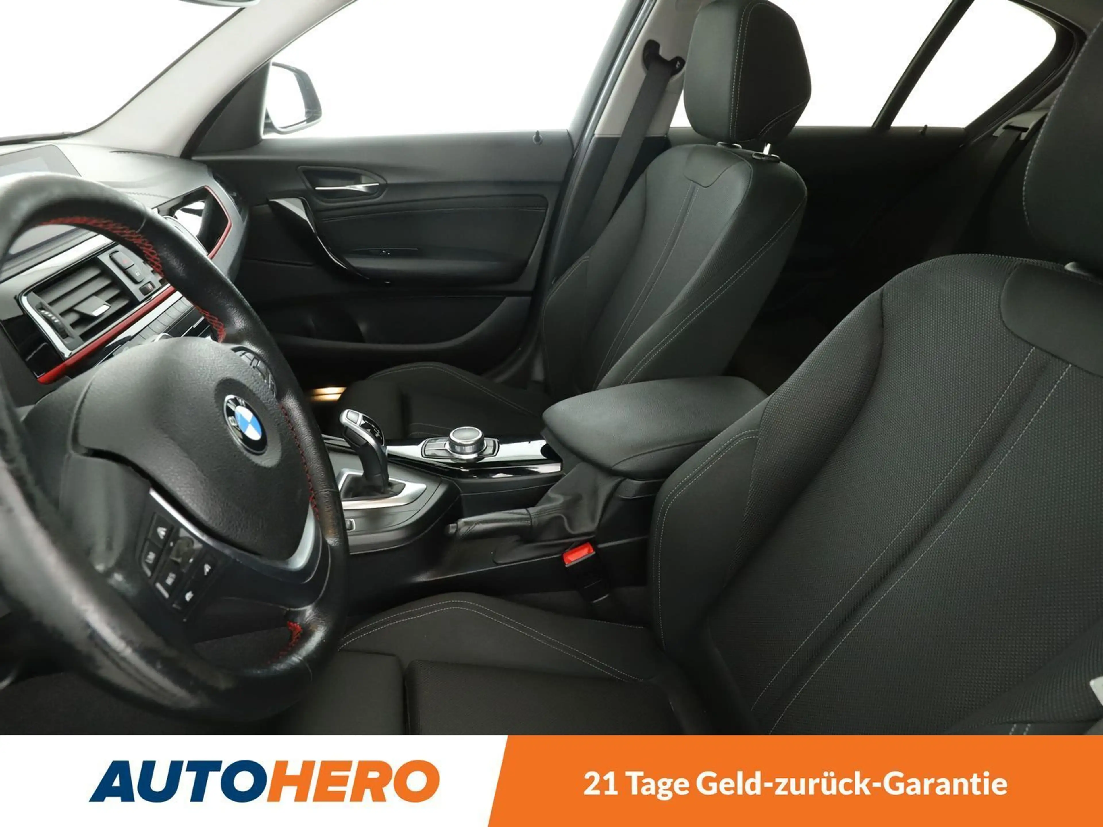 BMW 125 125i Sport Line Aut.*NAVI*LED*PDC*SHZ*ACC*PANO* — photo 10