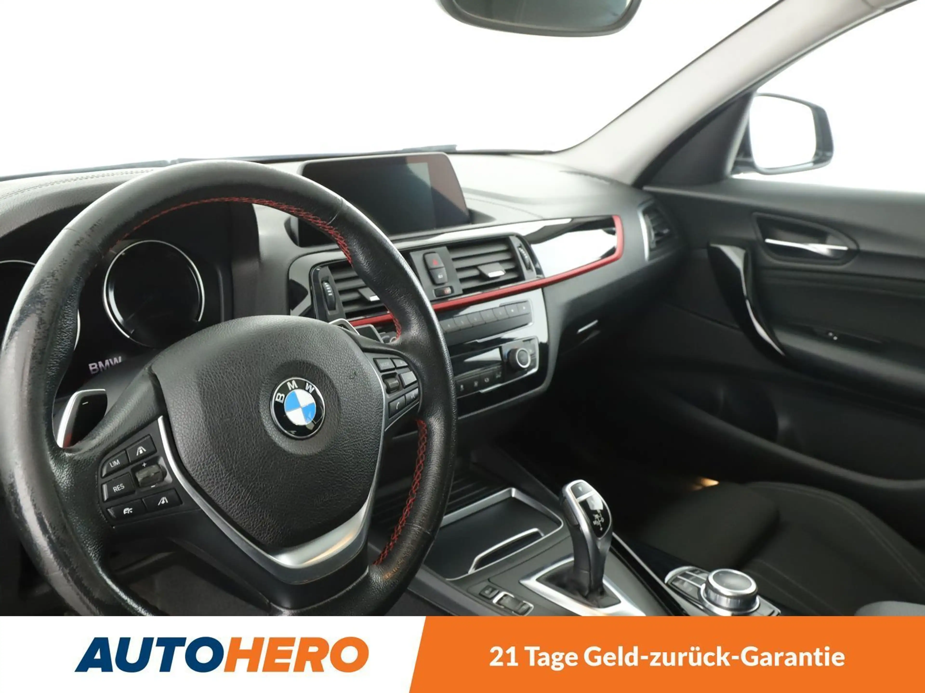 BMW 125 125i Sport Line Aut.*NAVI*LED*PDC*SHZ*ACC*PANO* — photo 11