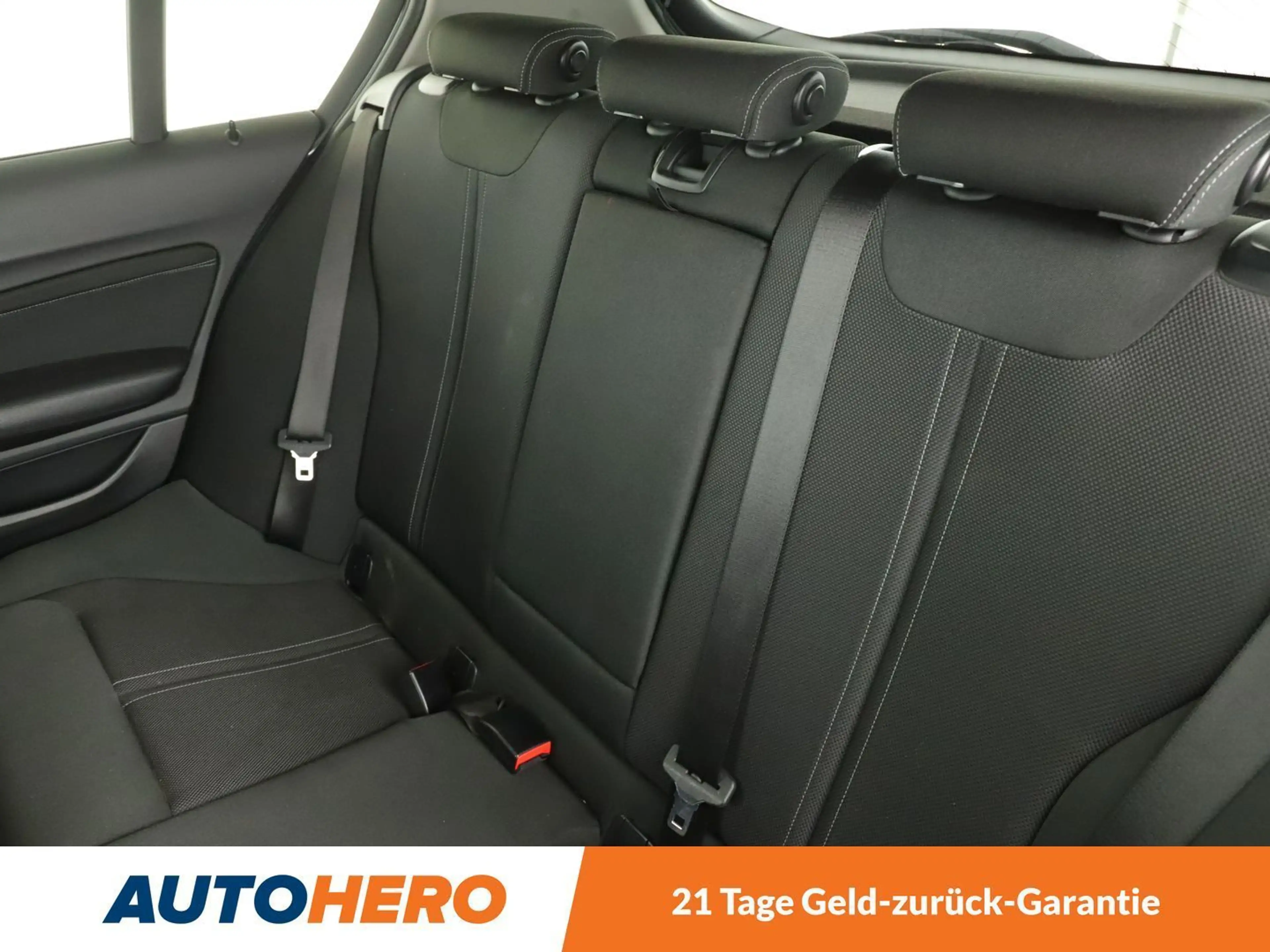 BMW 125 125i Sport Line Aut.*NAVI*LED*PDC*SHZ*ACC*PANO* — photo 14