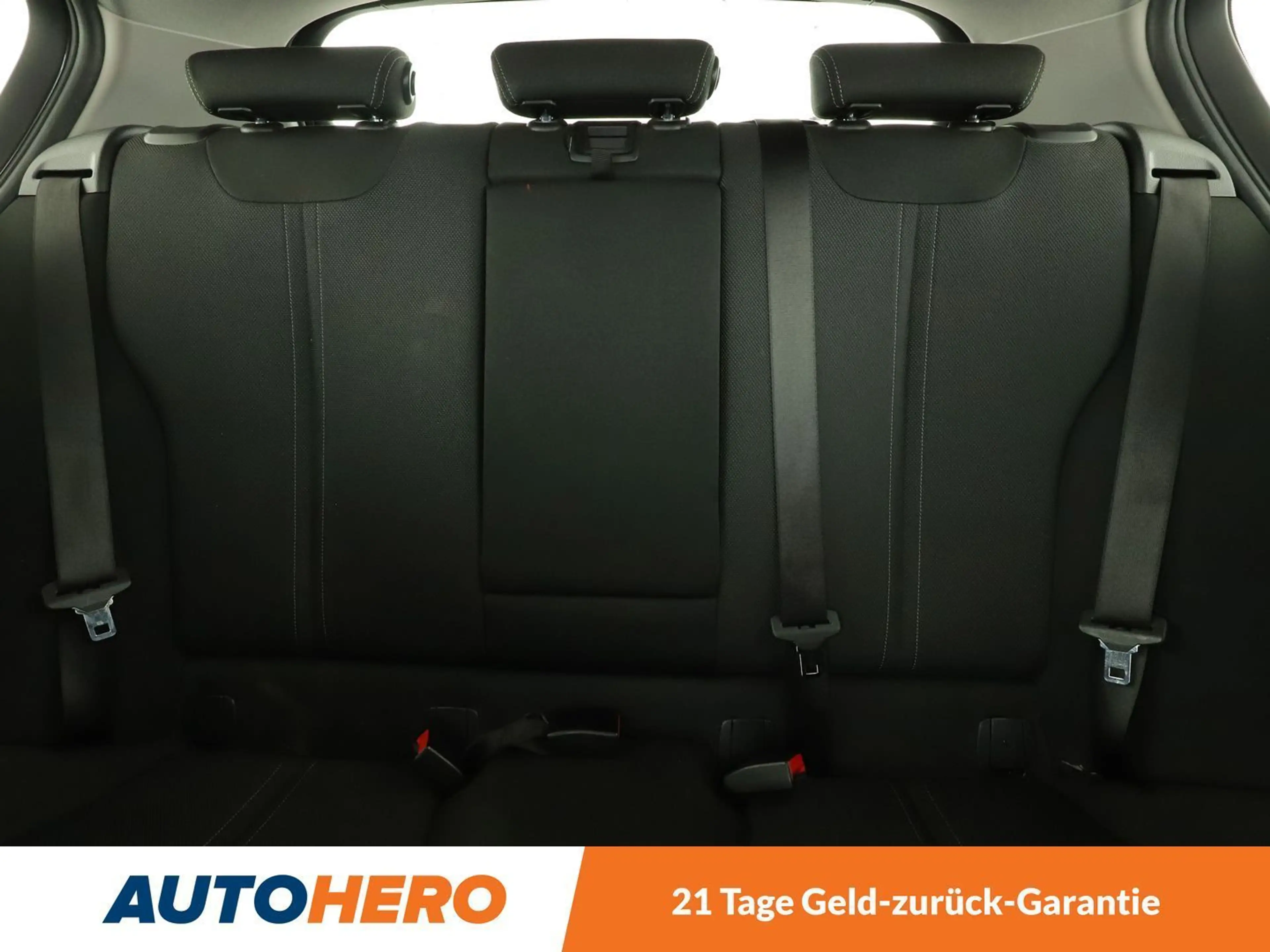 BMW 125 125i Sport Line Aut.*NAVI*LED*PDC*SHZ*ACC*PANO* — photo 15