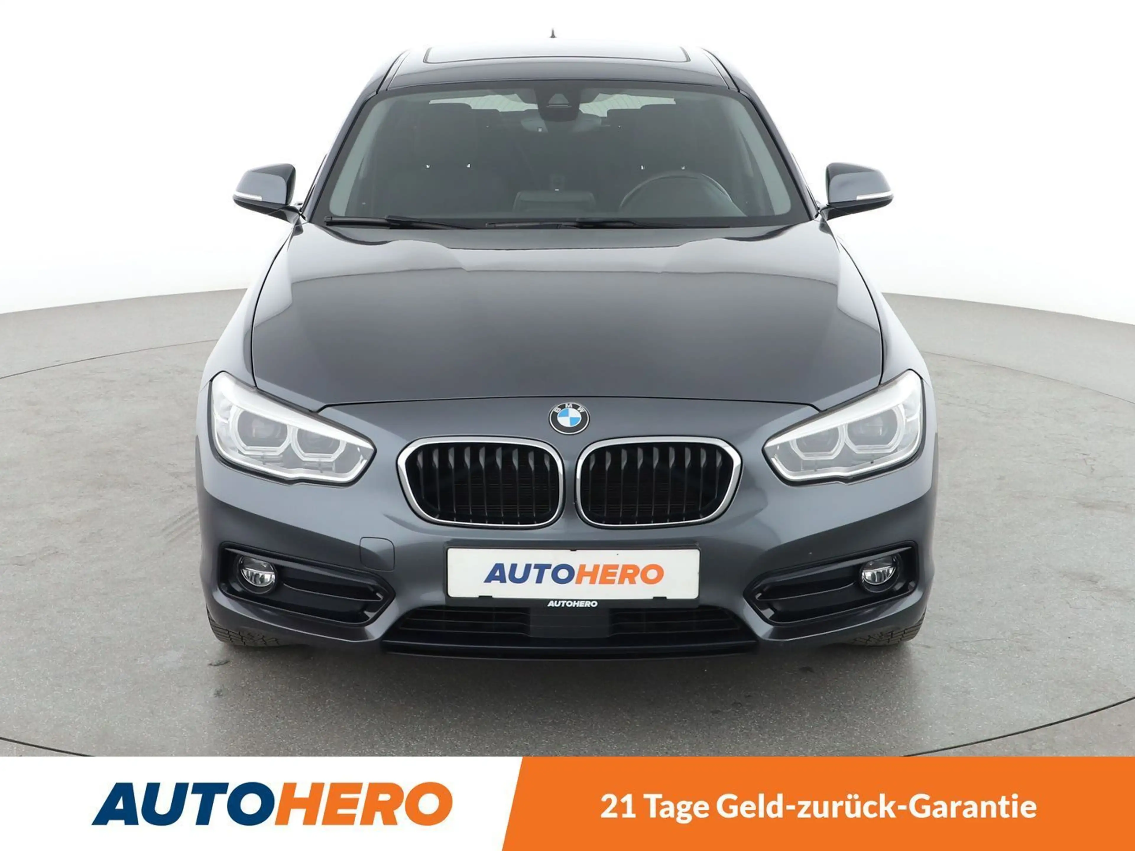 BMW 125 125i Sport Line Aut.*NAVI*LED*PDC*SHZ*ACC*PANO* — photo 9