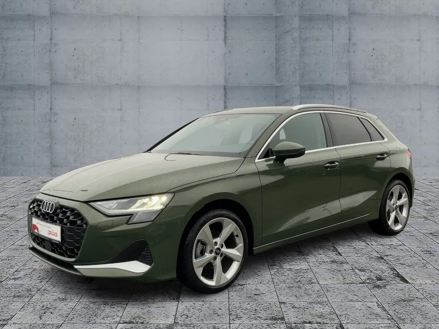 Audi A3 30 TFSI S-TR ADVANCED NAVI+RFK+AHK Grün - 2