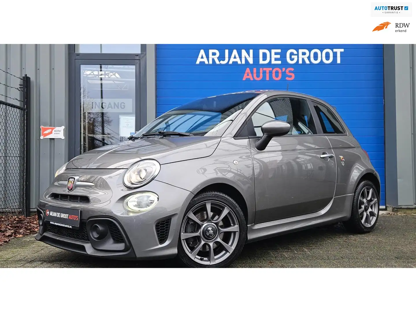 Abarth 500 595 1.4 T-jet 135 Airco Navi PDC Bleutooth 1ste ei Gris - 1