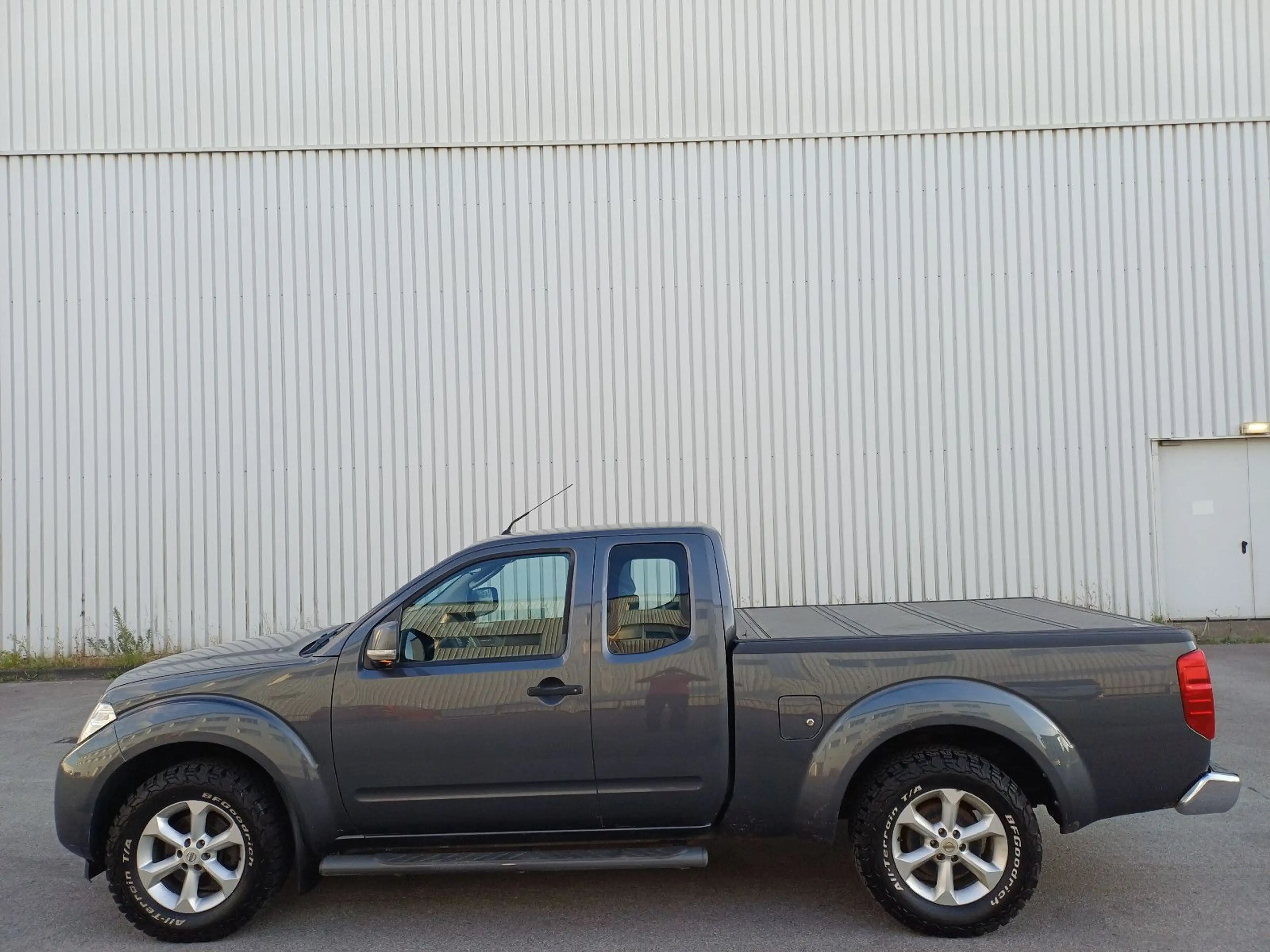 Nissan Navara Pickup Double Cab 4X4/LKW-Zulassung/Euro5 — photo 5