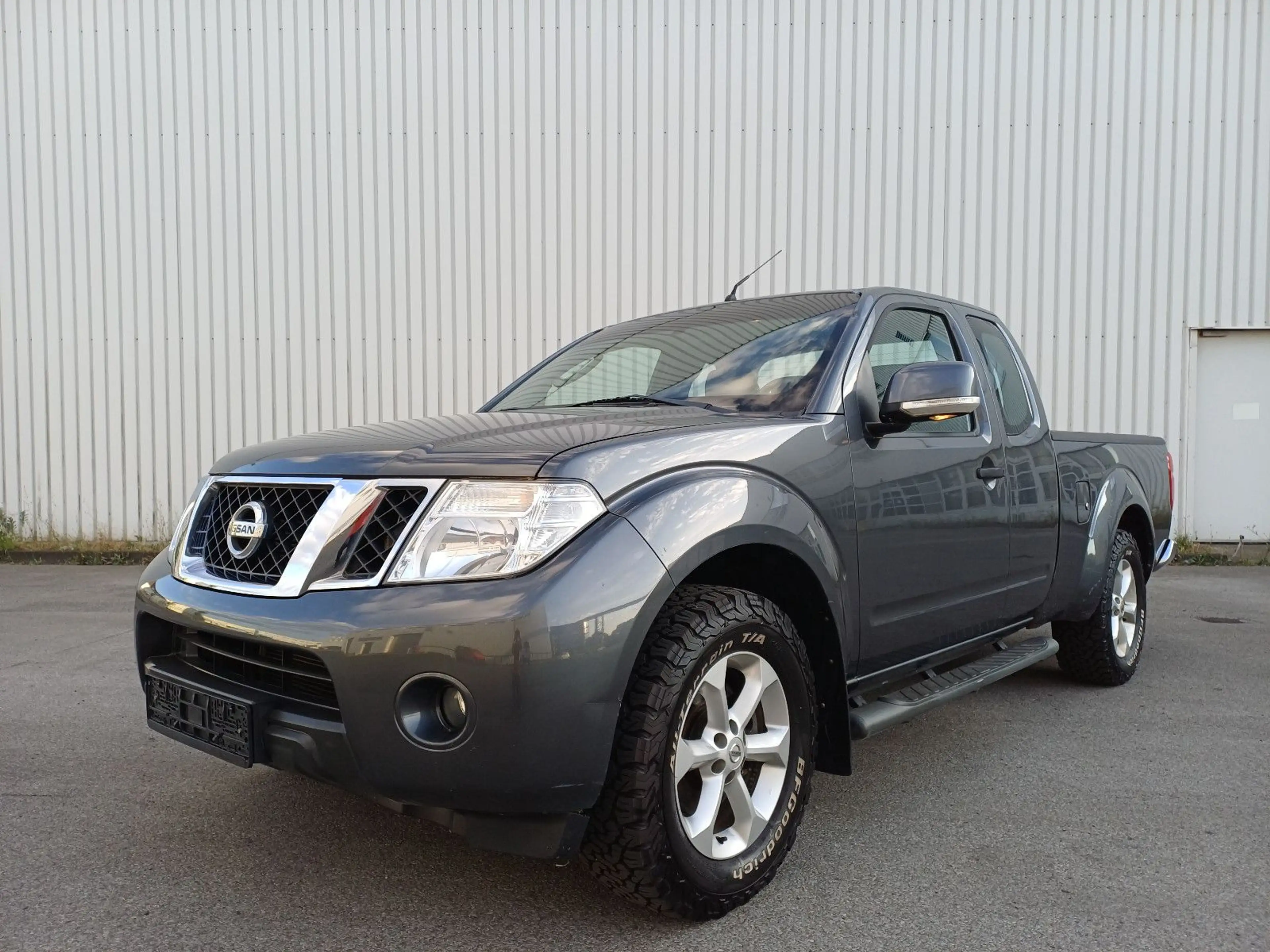 Nissan Navara Pickup Double Cab 4X4/LKW-Zulassung/Euro5