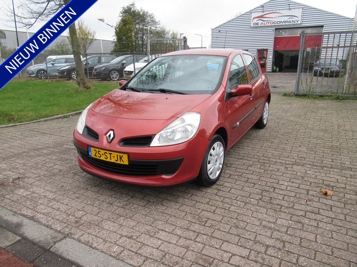 Renault Clio 1.2-16V Expression 3e Eigenaar Nette Auto Rood - 1
