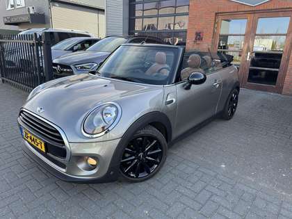 MINI Cooper Cabrio 1.5 | Leer | Stoelverwarming | 17 Inch