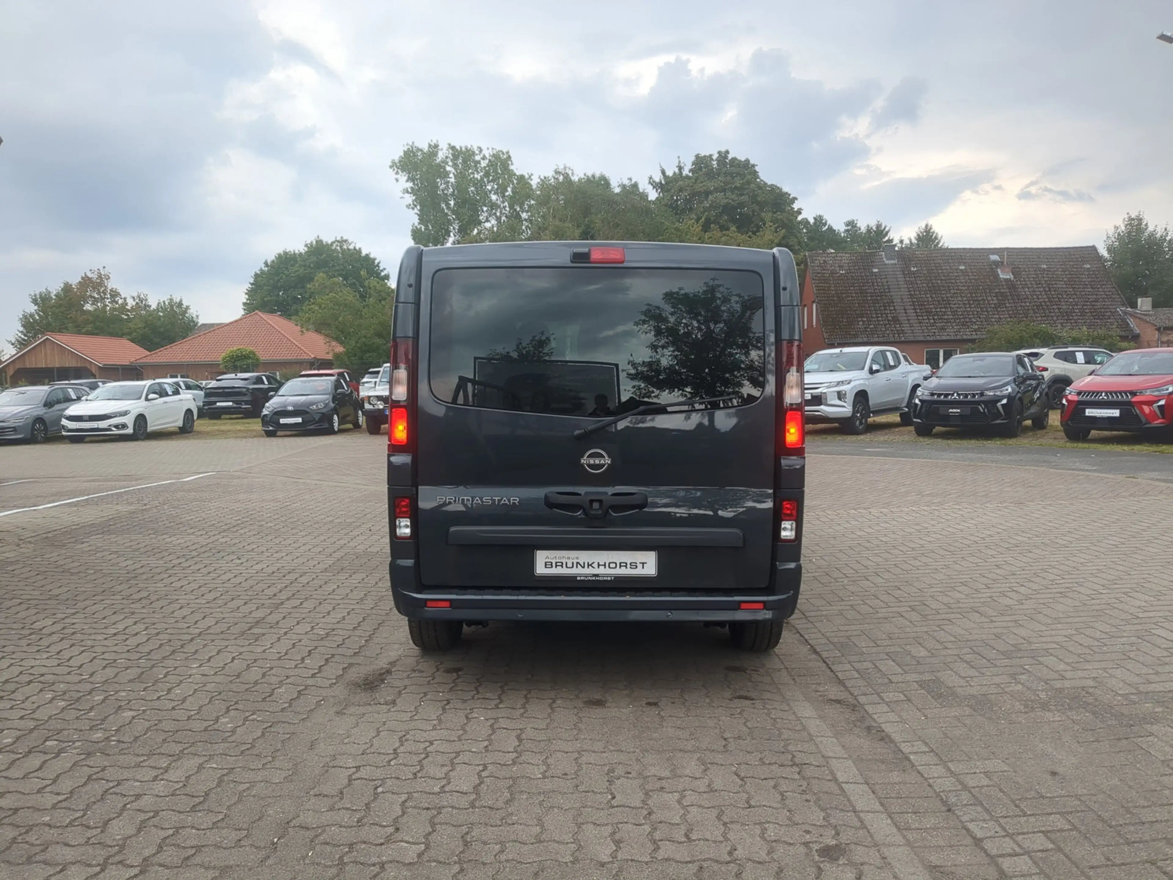 Nissan Primastar dCi 150 Tekna L1H1 GJR+SHZ+Doppelklima — photo 2