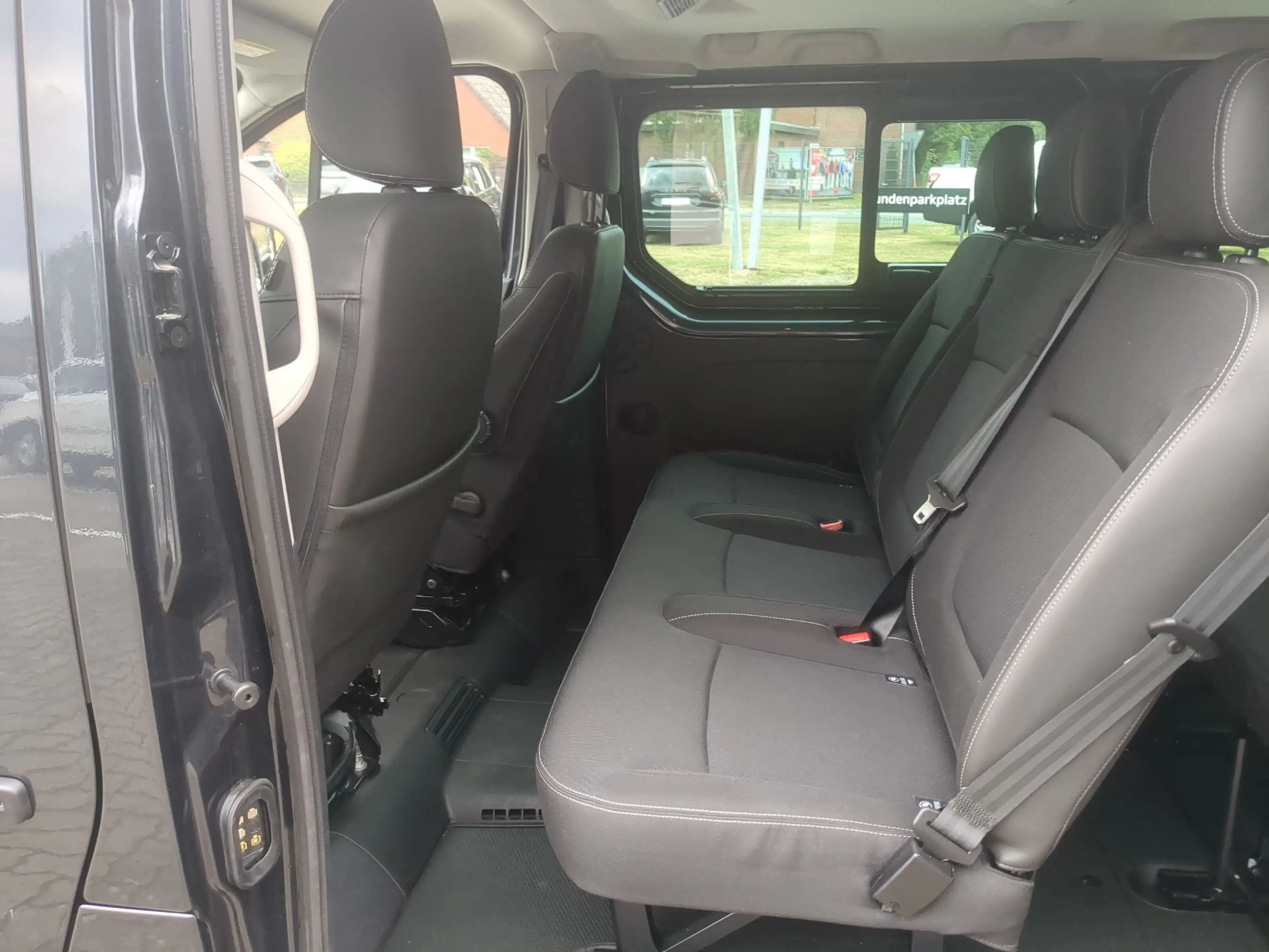 Nissan Primastar dCi 150 Tekna L1H1 GJR+SHZ+Doppelklima — photo 10