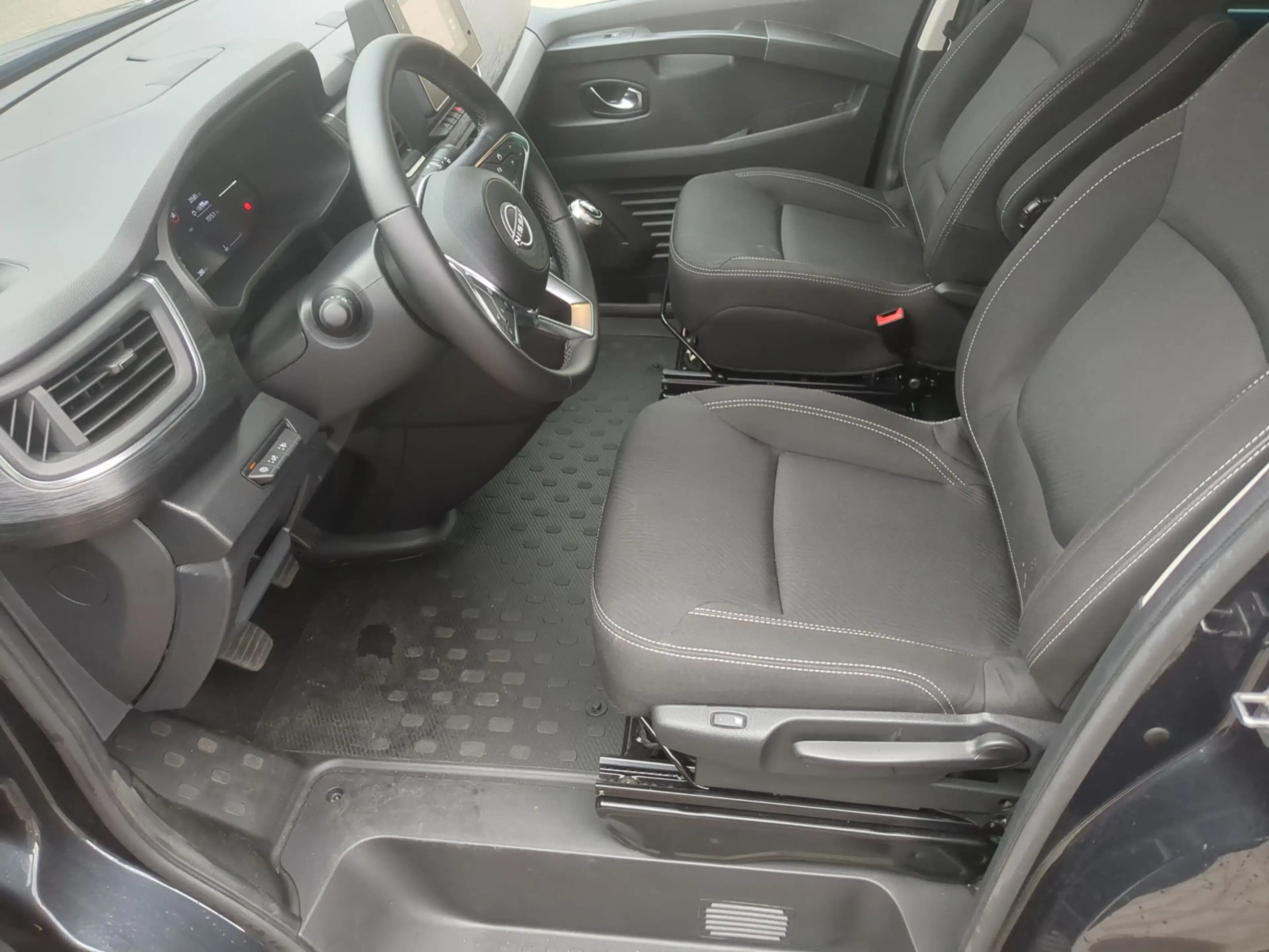 Nissan Primastar dCi 150 Tekna L1H1 GJR+SHZ+Doppelklima — photo 5