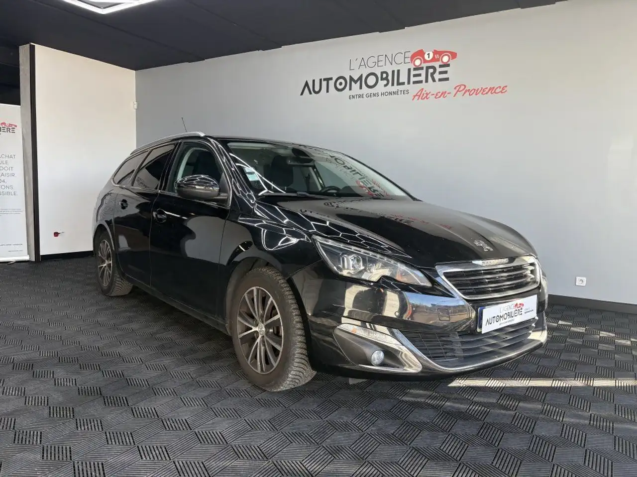 Peugeot 308 1.6 BlueHDi S\u0026S 120 CV - FINITION A