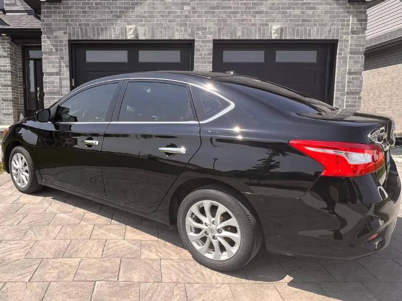 Nissan Sentra снимка Nissan Sentra