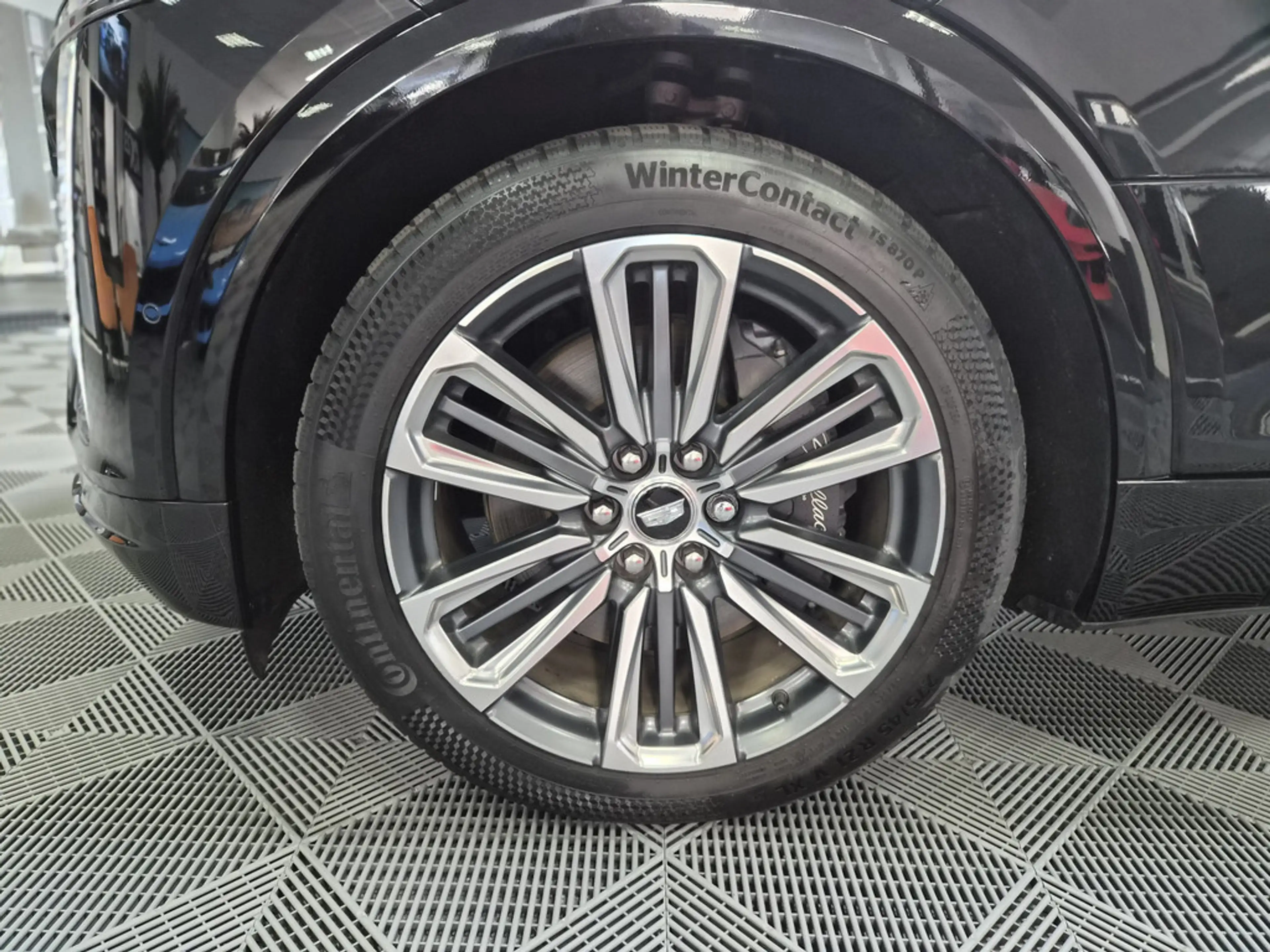 Cadillac Lyriq Sport AWD 21"Leder AKG-Sound Pano VOLL — photo 14