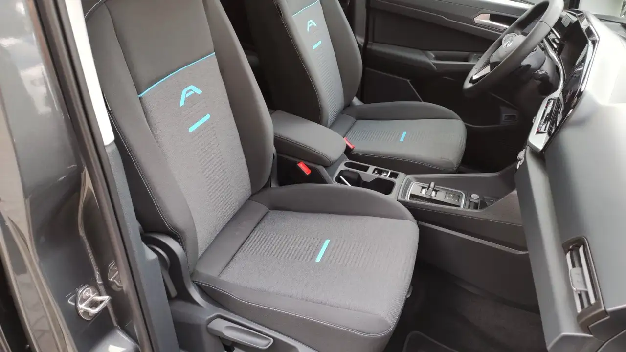 Ford Tourneo Connect 2026 — фото 10