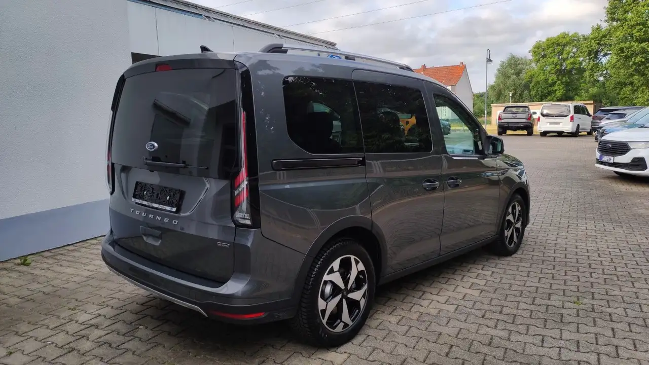 Ford Tourneo Connect 2026