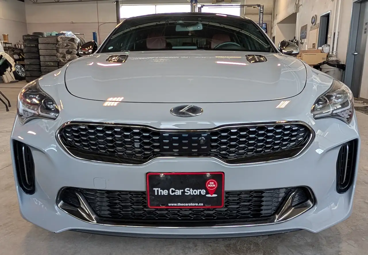 Kia Stinger снимка Kia Stinger