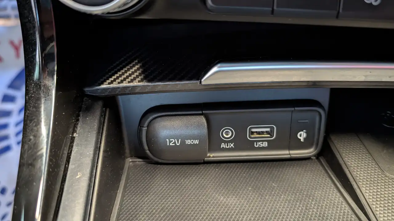 Kia Stinger снимка Kia Stinger