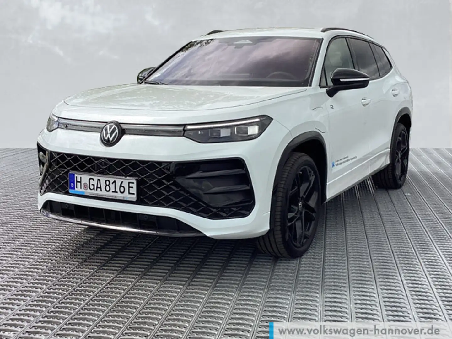 Volkswagen Tayron R-Line 1.5 TSI DSG eHybrid AHK Navi IQ.LI Weiß - 2