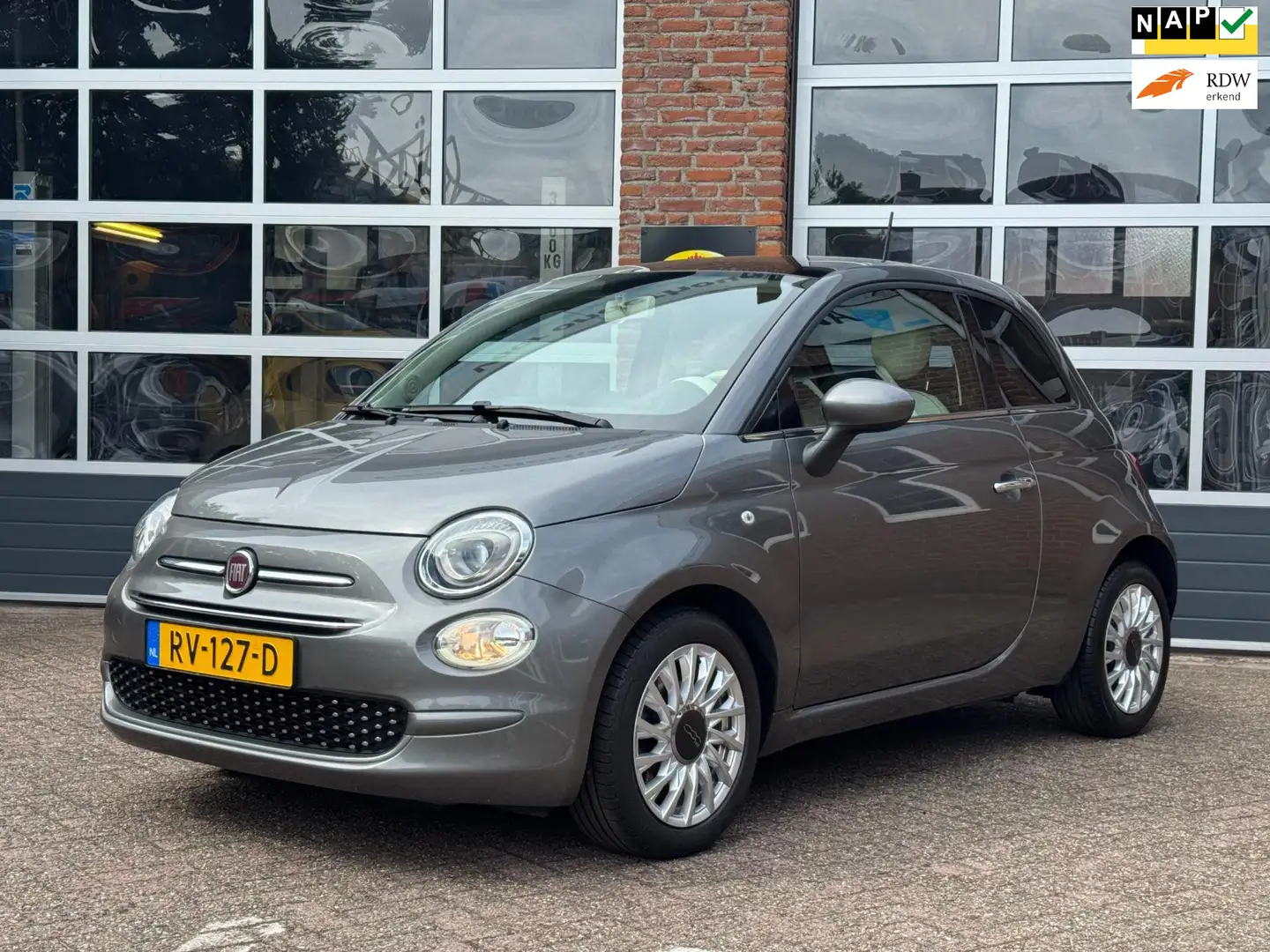 Fiat 500 0.9 TwinAir Turbo Lounge, airco, cruise, pano dak, Grau - 1