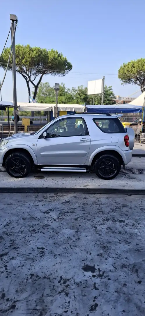 Toyota RAV 4 RAV4 3p 2.0 d-4d 16v Sol FL - 2
