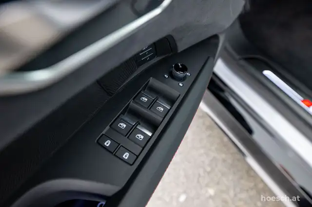 Audi e-tron GT S quattro HEAD-UP ALLRADLENKUNG PANO LASER ++ Ansicht 38